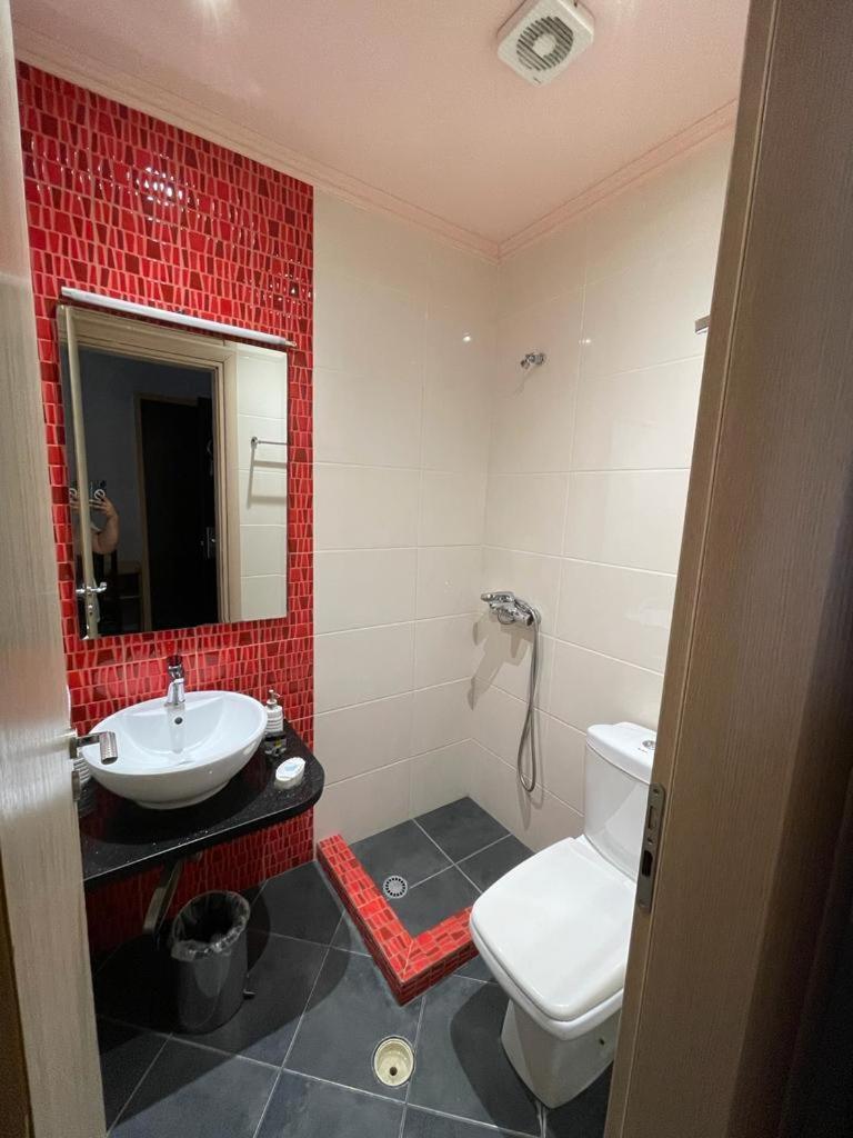 Hotel Shehu Gjirokastër Pokoj fotografie