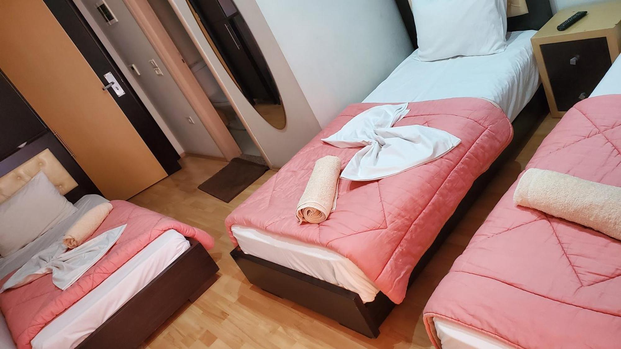 Hotel Shehu Gjirokastër Pokoj fotografie