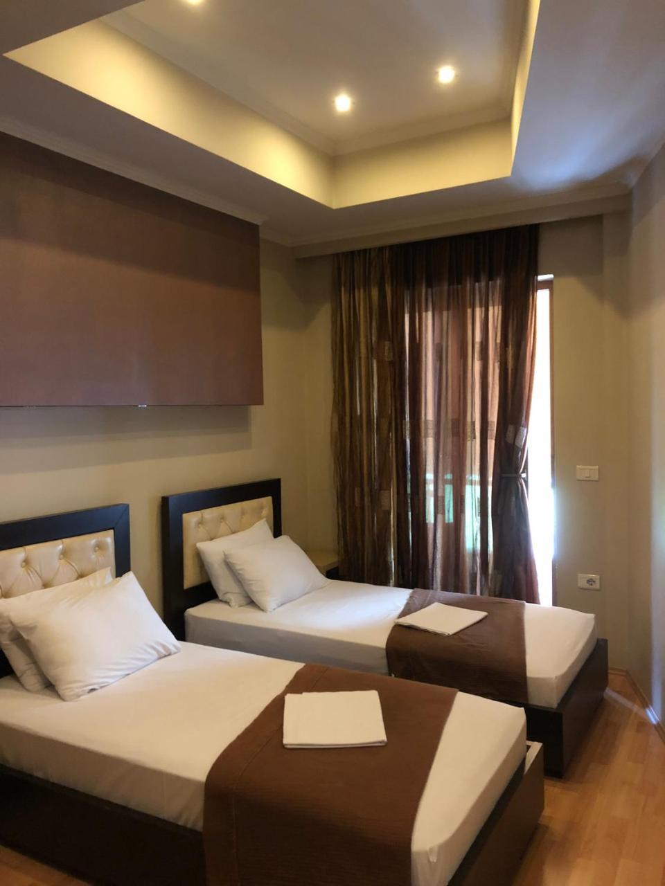 Hotel Shehu Gjirokastër Exteriér fotografie